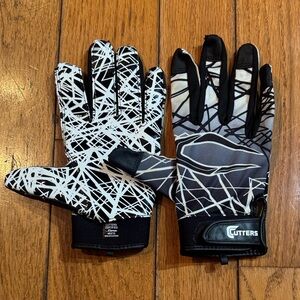 Cutters Black and White Football Gloves - Size M